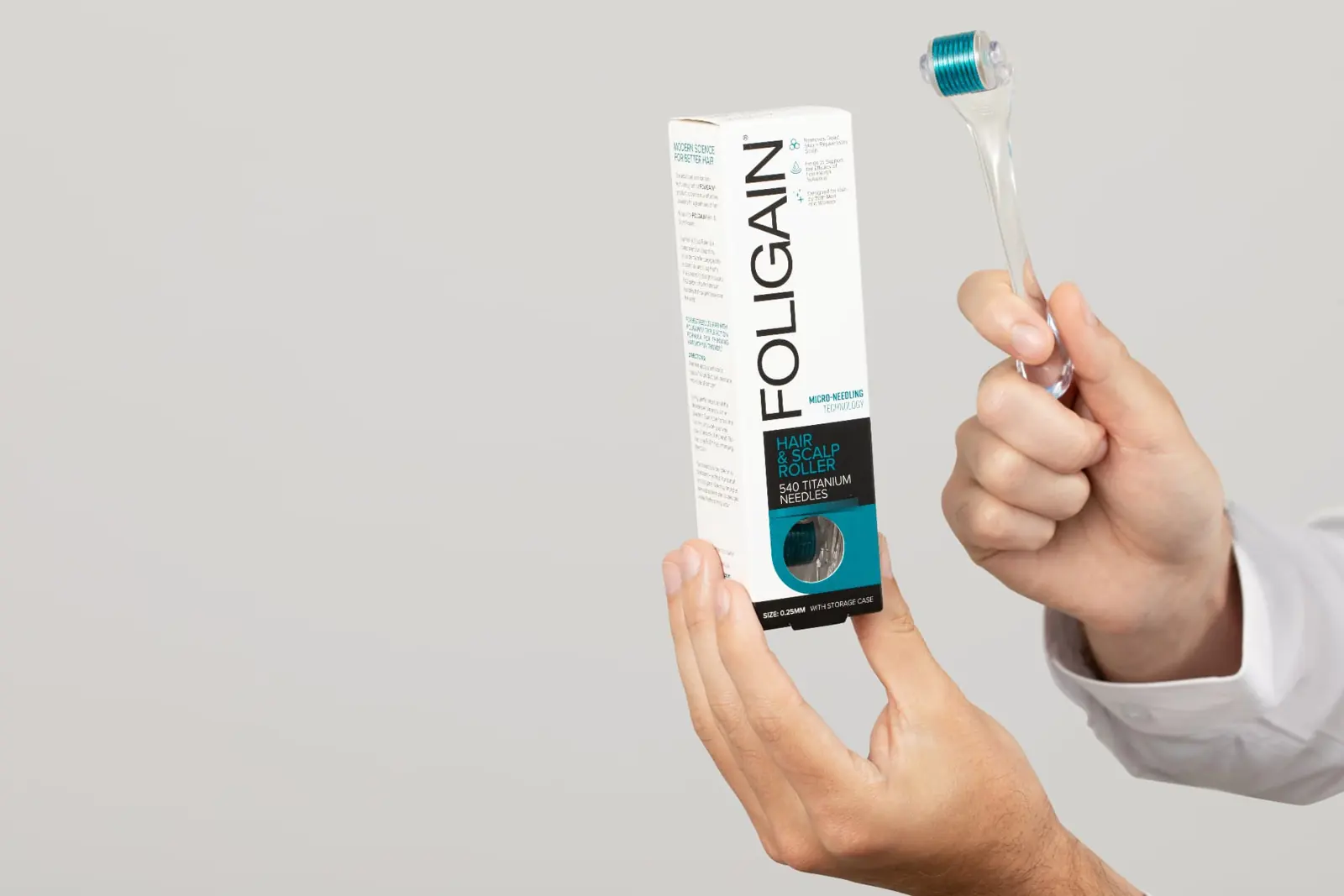FOLIGAIN® scalp roller and box